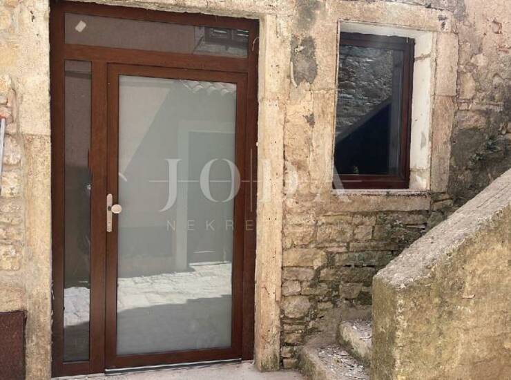 Vodnjan,kuća u starogradskoj jezgri