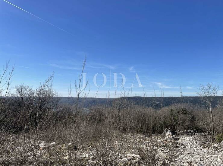 Labin, okolica, građevinsko zemljište sa pogledom na more — fotografija 4