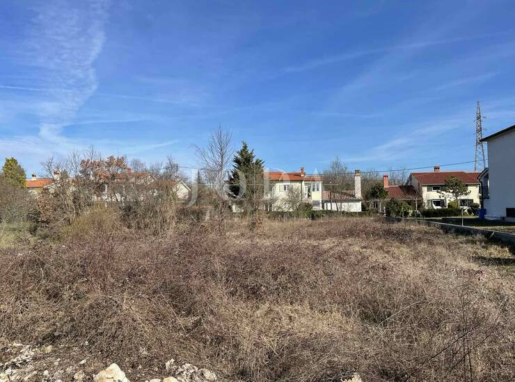 Labin, veliko građevinsko zemljište na traženoj lokaciji — fotografija 4