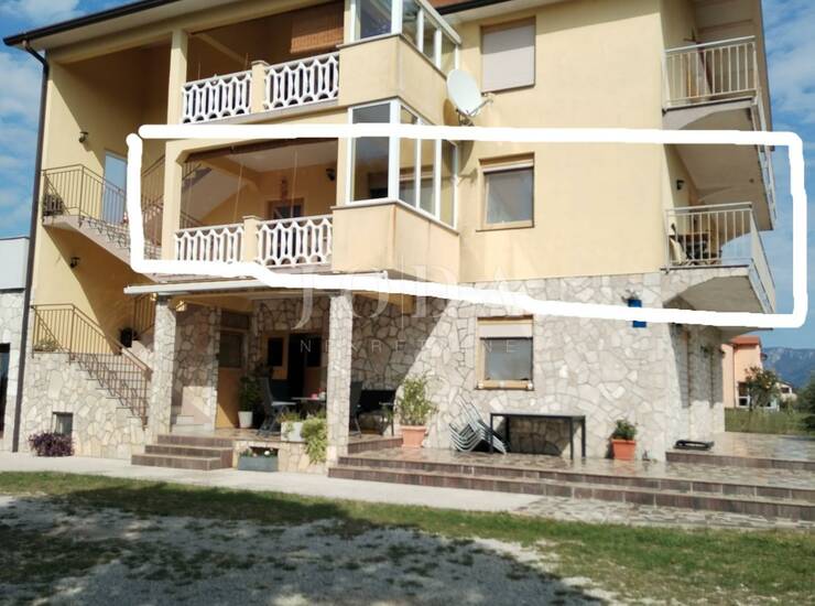 Labin, okolica, stan na prvom katu privatnoj kući