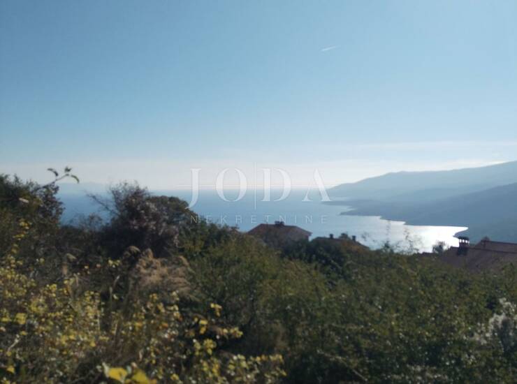 Rabac, građevinski teren sa prekrasnim pogledom na more