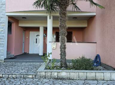 Cetvorosoban stan, Labin, prodaja, 250000 €, 176 m2