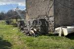 Labin, okolica, istarska kuća za adaptaciju na velikom imanju — fotografija 3
