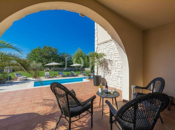 Svetvinčenat, okolica, prekrasna Villa sa bazenom — fotografija 6