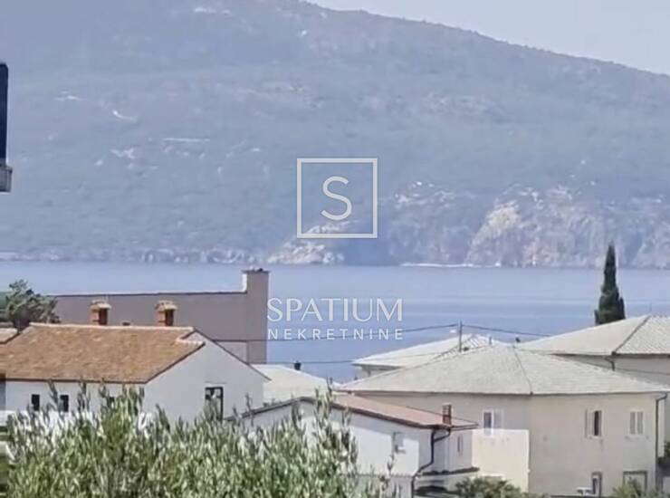 NOVI VINODOLSKI, STAN S POGLEDOM NA MORE
