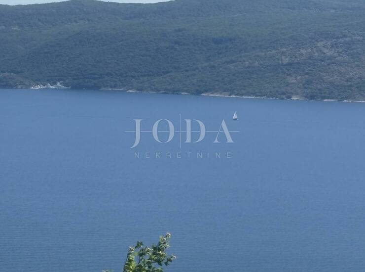Plominsko Zagorje, kuća za adaptaciju sa očaravajućim pogledom na more