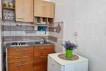 Na prodaju je potpuno namješten jednosoban stan površine 45 m², smješte...