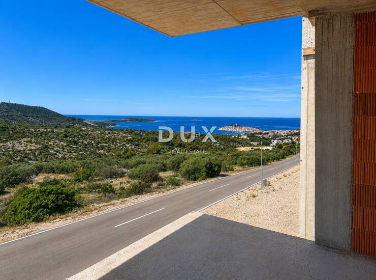 DALMACIJA, PRIMOŠTEN – Stan 2S+DB 73,45 m², pogled na more i garažno mjest