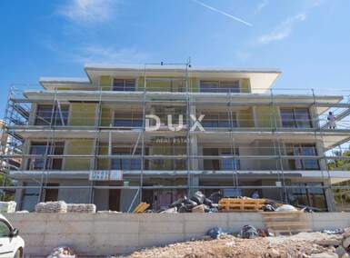 Trosoban stan, Primošten, Primošten Burnji, prodaja, 378800 €, 83 m2