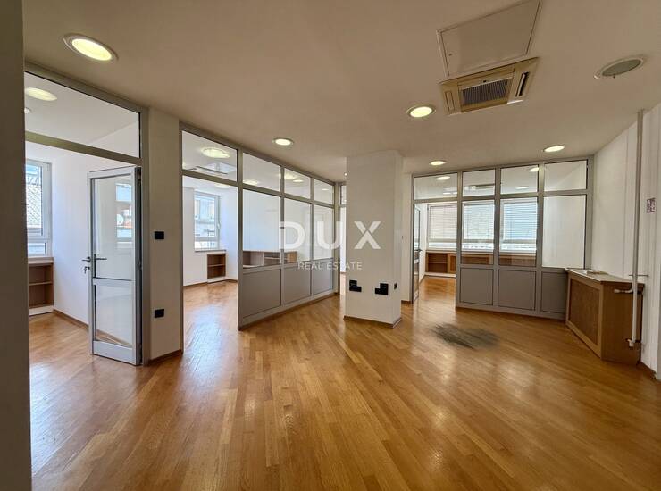 Rijeka, Centar, poslovni prostor, 107 m2, blizina Korza, prilika