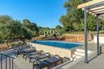 OTOK PAG, LUN  - Luksuzna villa s uhodanim poslom