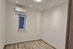 Na prodaju je dvosobni nenamješteni stan površine 72,83 m², smješten na...