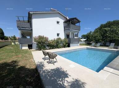 Kuca, Pula, prodaja, 1050000 €, 550 m2