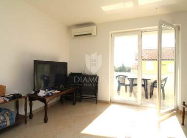 Trosoban stan, Dobrinj, Čižići, prodaja, 238500 €, 62 m2