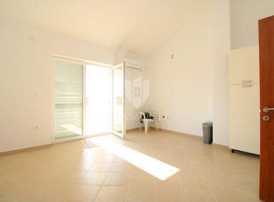 Trosoban stan, Dobrinj, Čižići, prodaja, 218000 €, 60 m2