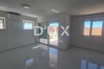 Crikvenica, trosobni apartman, 123 m2, prvi kat, novogradnja, 350 metara od mor