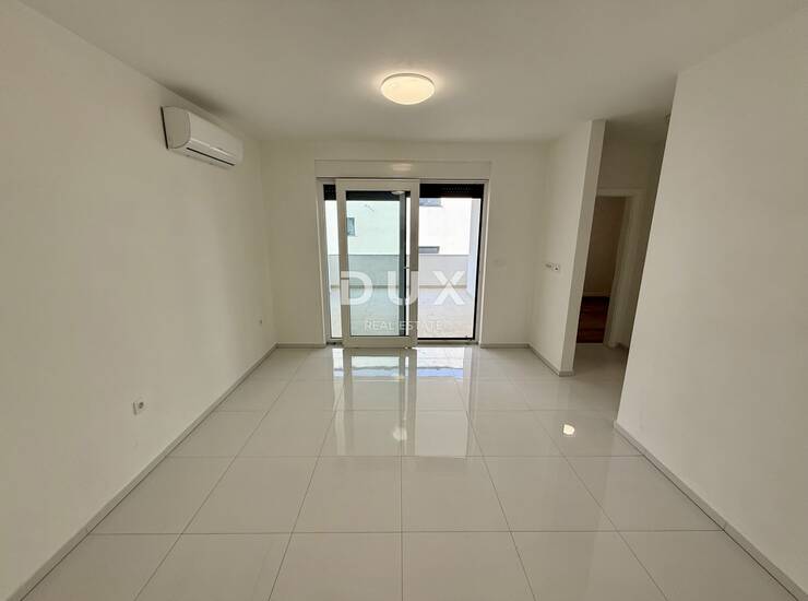Novi Vinodolski, dvosobni stan, 67 m2, novogradnja, pogled, parking