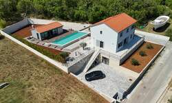 Kuca, Labin, prodaja, 720000 €, 200 m2