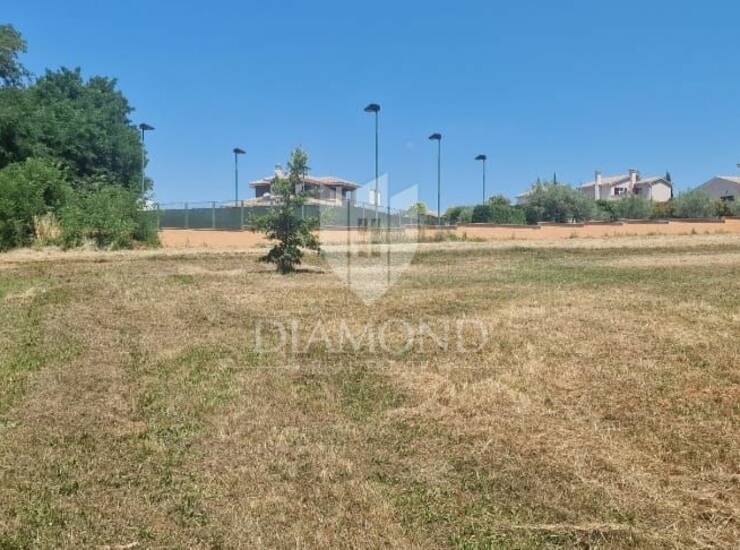 Građevinsko zemljište 961m² u Vižinadi – idealno za vilu ili obiteljsku k