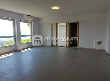 Trosoban stan, Matulji, Kučeli, prodaja, 335000 €, 71 m2