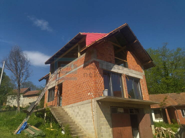 Kuća u izgradnji 120 m2 PRODAJA Podevčevo, garaža