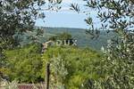 ISTRA, GROŽNJAN - Građevinsko zemljište s predivnim pogledom i maslinama