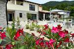 OPATIJA, POLJANE - Prekrasna vila s bazenom i pogledom na more na osami, blizin