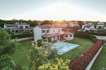 Kuca, Poreč, prodaja, 720000 €, 199 m2