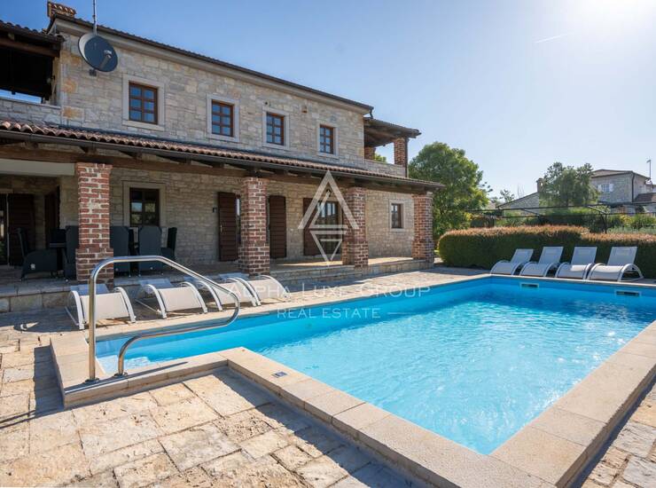 Istra, Poreč: Mediteranska vila s bazenom i pogledom na more