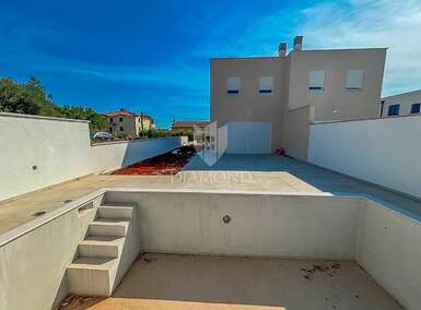 Kuca, Umag, prodaja, 349000 €, 85 m2