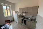 RIJEKA, BANDEROVO - stan 49 m2, 1S+DB POTPUNO ADAPTIRAN + okućnica! PRILIKA!