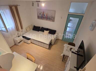 Jednosoban stan, Rijeka, Sjever, najam, 400 €, 35 m2