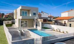 Kuca, Pula, Veli vrh, prodaja, 650000 €, 139 m2