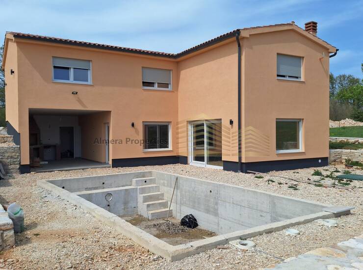 Bez provizije za kupca - Kuća pred dovršetkom izgradnje na prodaju