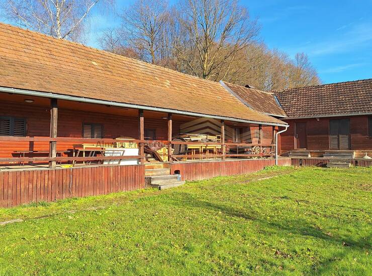 Prilika - 350.000 m2 u blizini Kutine