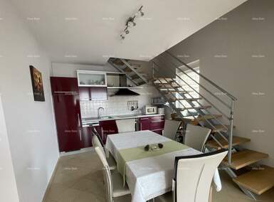 Trosoban stan, Novigrad, prodaja, 310000 €, 88 m2