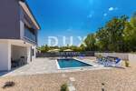 Otok Krk, Dobrinj, samostojeća kuća, 167 m2, novogradnja, bazen