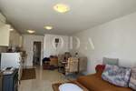 Prizemni apartman s okućnicom i 2 parkirna mjesta