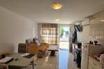Prizemni apartman s okućnicom i 2 parkirna mjesta