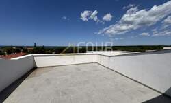 Kuca, Vodnjan, Peroj, prodaja, 400000 €, 250 m2