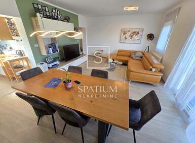 Trosoban stan, Rijeka, Zamet, prodaja, 330000 €, 97 m2