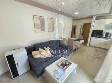 Dvosoban stan, Crikvenica, prodaja, 176000 €, 37 m2