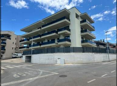 Trosoban stan, Tar-Vabriga, prodaja, 450000 €, 147 m2