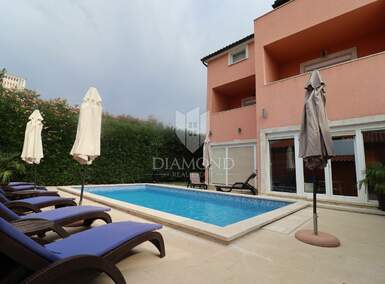 Kuca, Medulin, prodaja, 800000 €, 310 m2