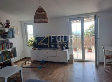 Trosoban stan, Kastav, prodaja, 263000 €, 76 m2