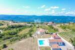 Buzet, izmimna vila s panoramskim pogledom!