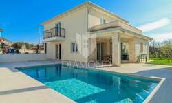 Kuca, Umag, prodaja, 700000 €, 180 m2