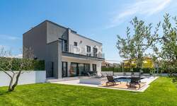 Kuca, Poreč, prodaja, 799000 €, 204 m2