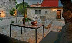 Kuca, Poreč, prodaja, 395000 €, 143 m2