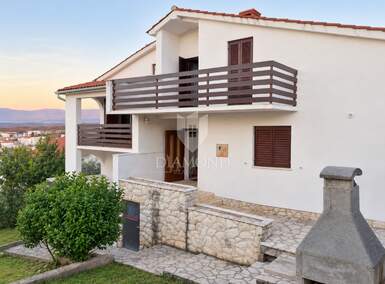 Kuca, Omišalj, Njivice, prodaja, 685000 €, 197 m2